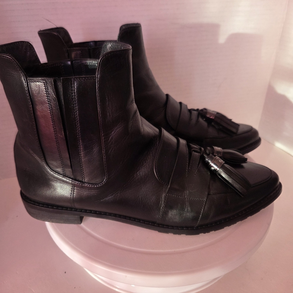 Stuart Weitzman Women's Black Leather Tassel Loafers Booties Size 8.5